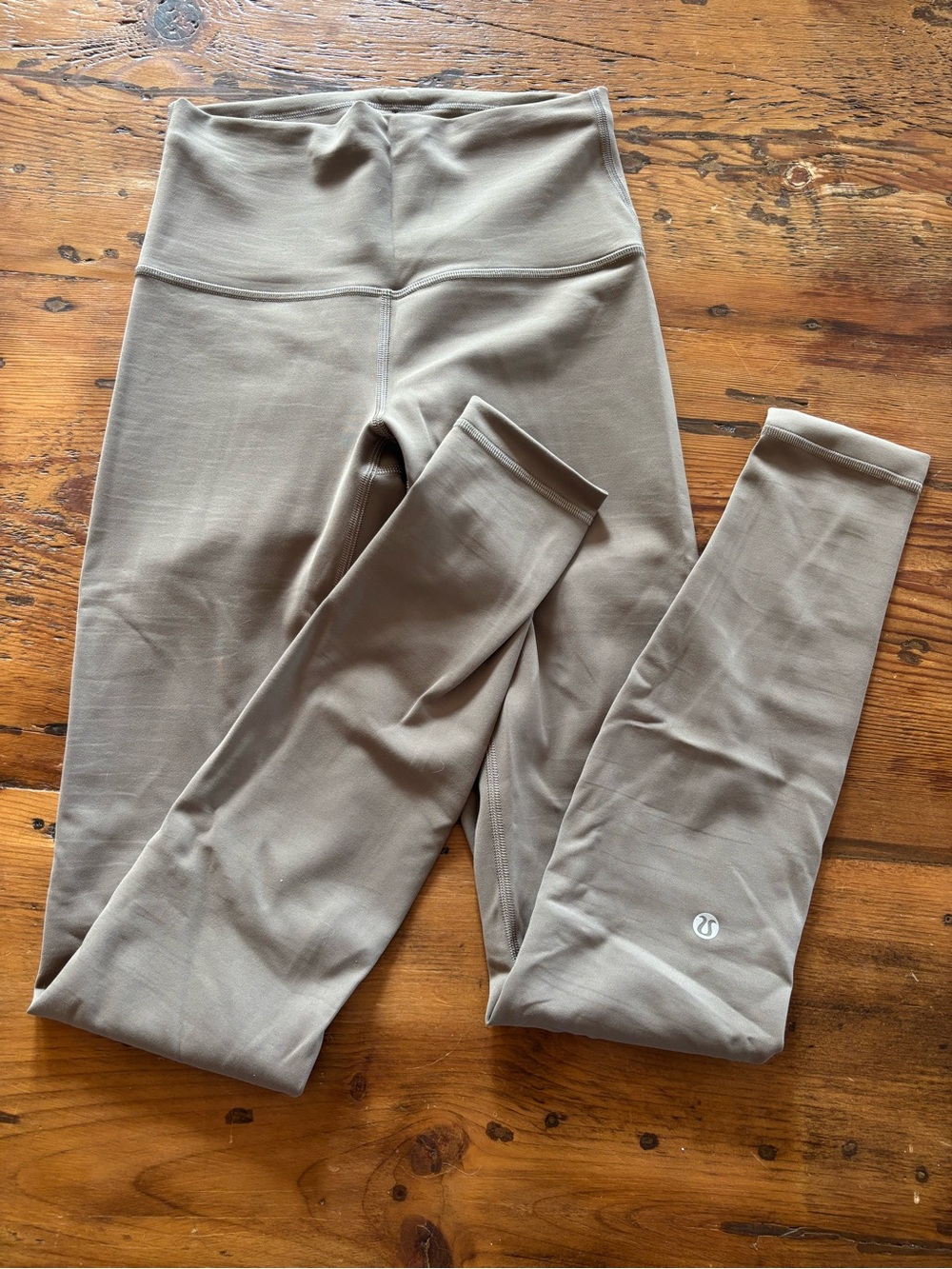 Wonder train lululemon leggings